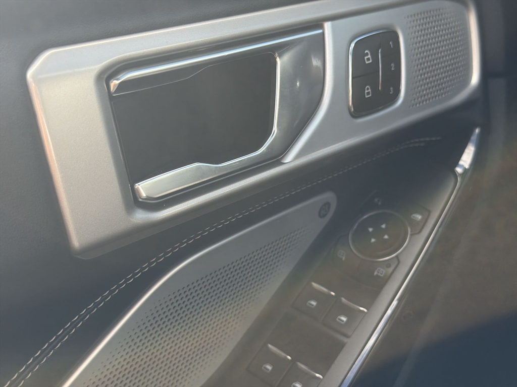 Thumbnail: 2024 Ford Explorer - 33