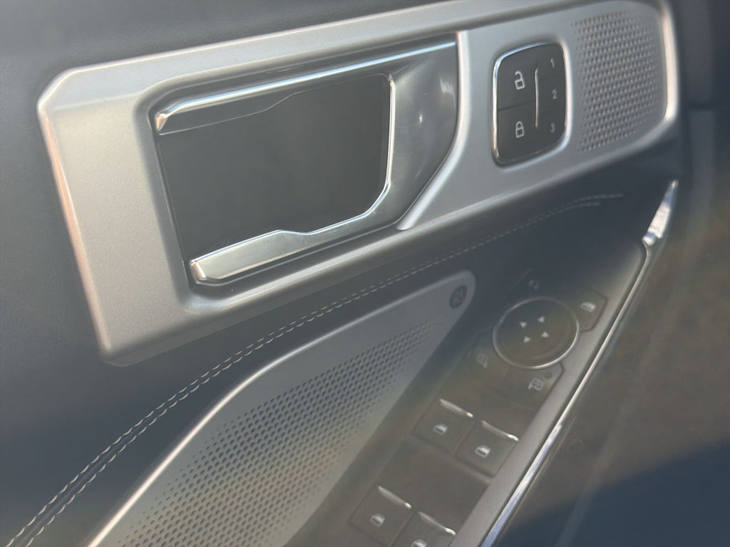 Thumbnail: 2024 Ford Explorer - 33