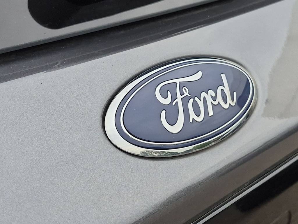 Thumbnail: 2021 Ford Explorer - 7