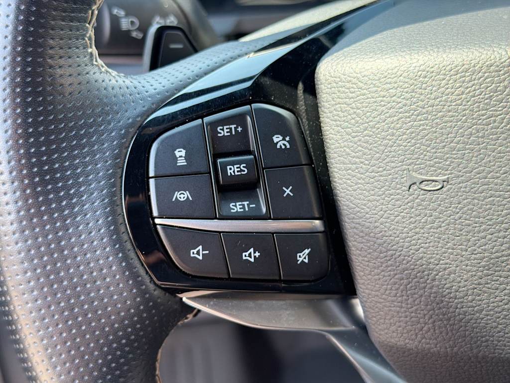 Thumbnail: 2021 Ford Explorer - 29