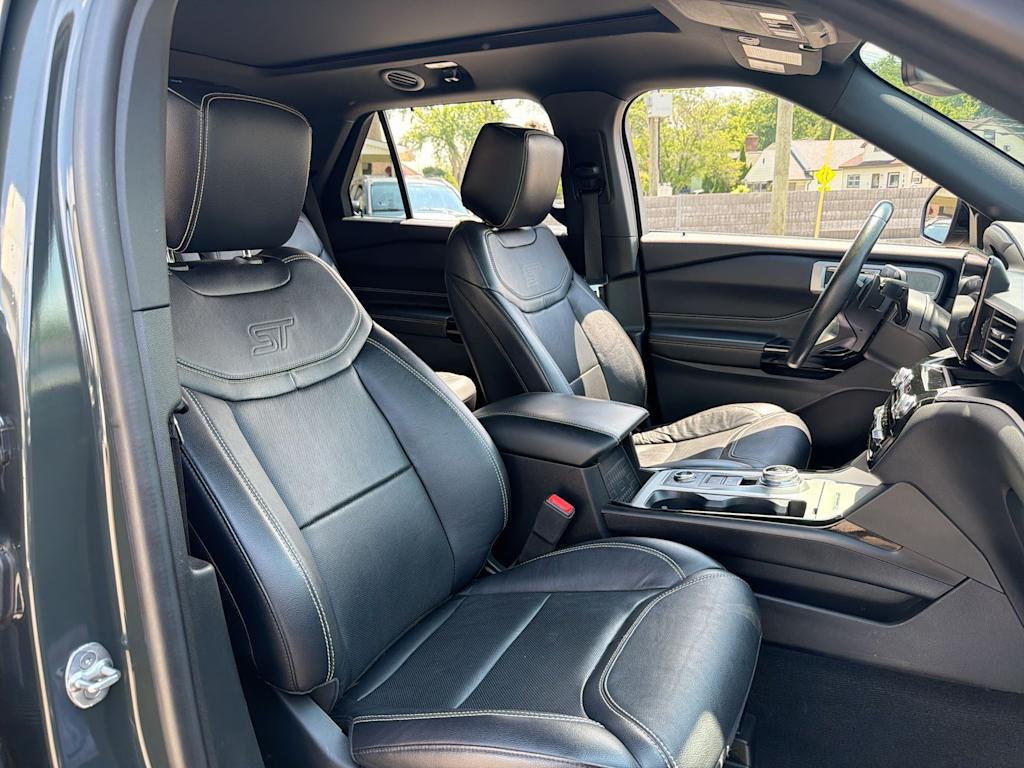 Thumbnail: 2021 Ford Explorer - 28