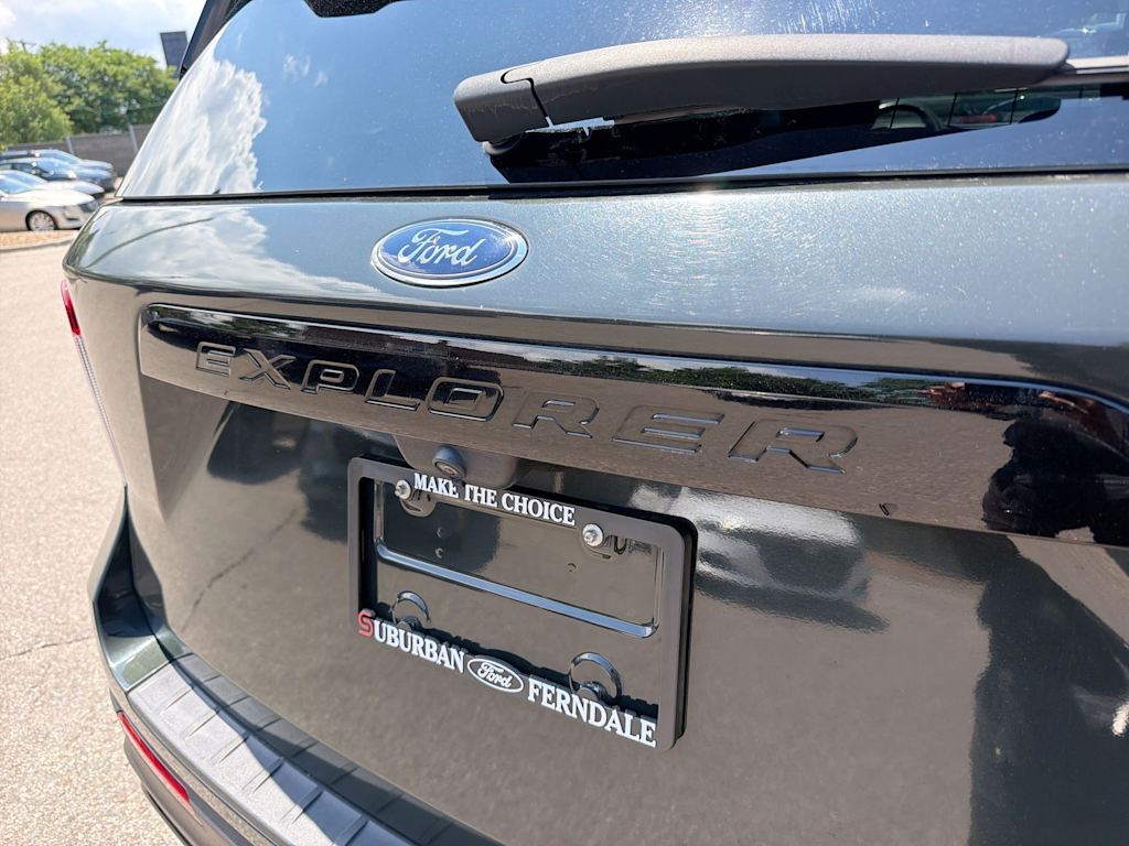 Thumbnail: 2021 Ford Explorer - 24