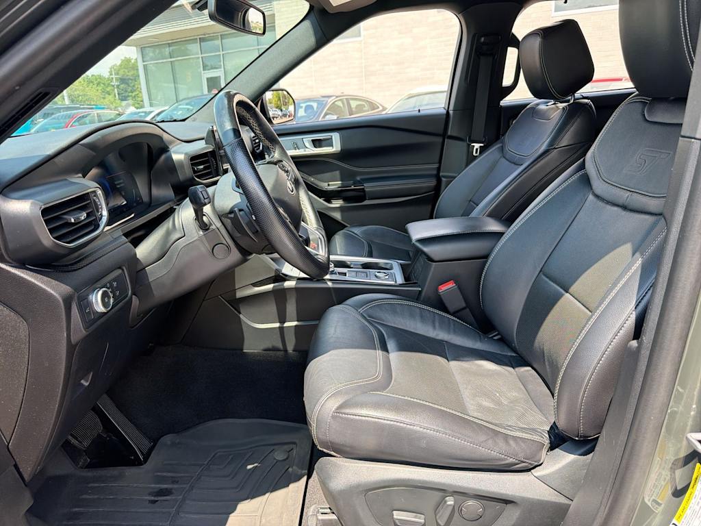 Thumbnail: 2021 Ford Explorer - 10