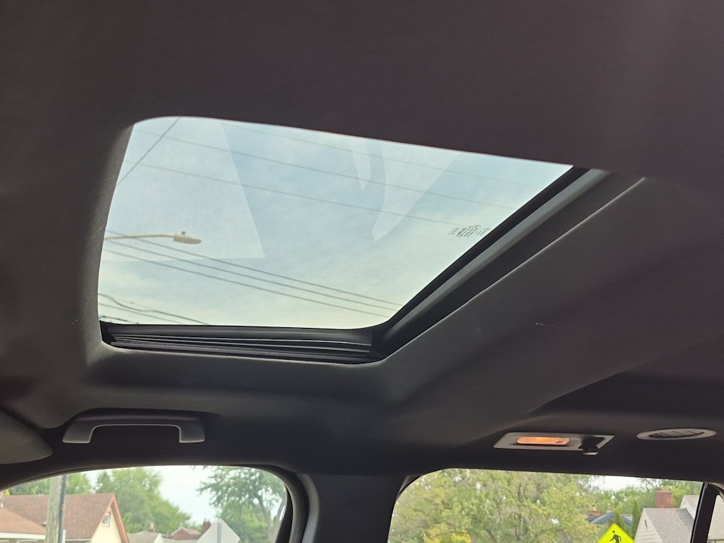 Thumbnail: 2016 Ford Explorer - 23