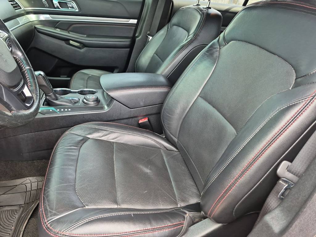 Thumbnail: 2016 Ford Explorer - 10