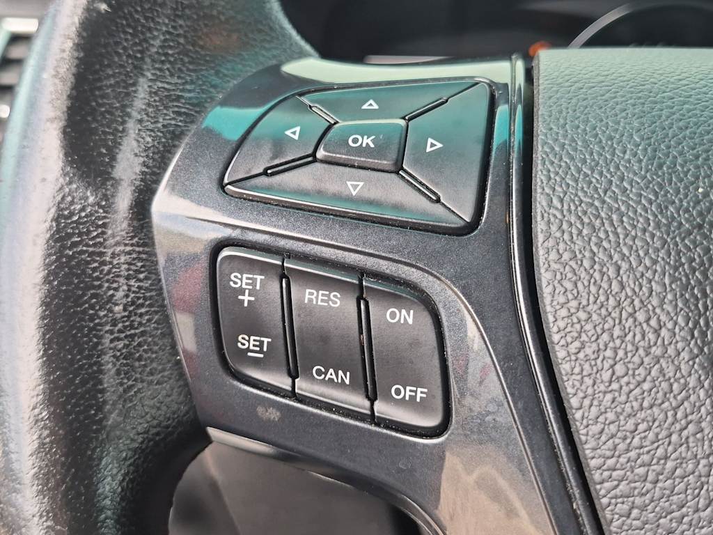 Thumbnail: 2016 Ford Explorer - 28