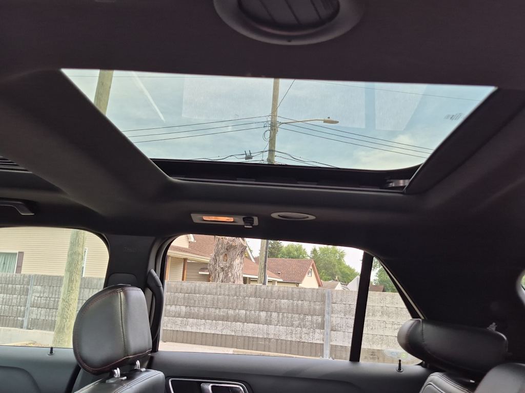Thumbnail: 2016 Ford Explorer - 26