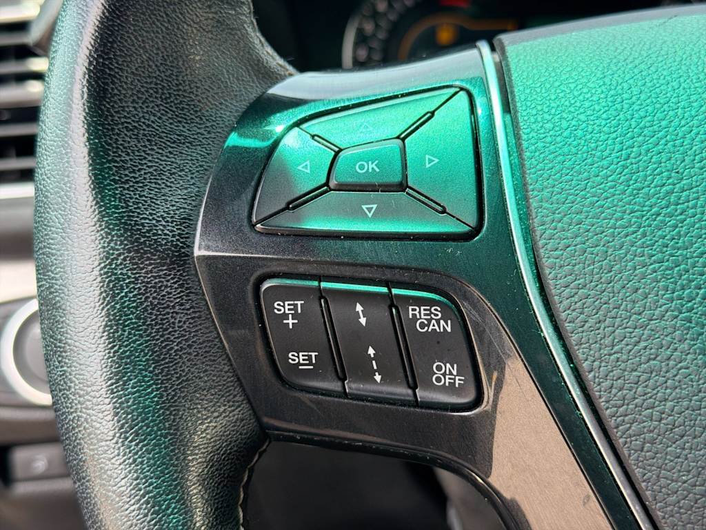 Thumbnail: 2016 Ford Explorer - 29