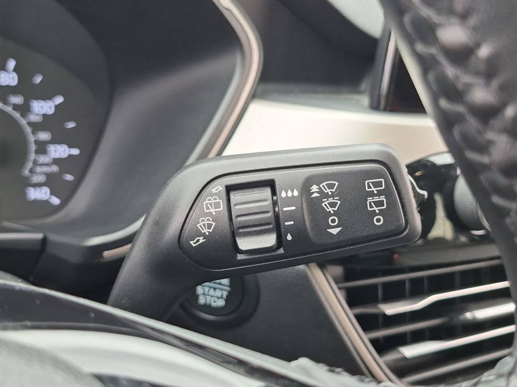 Thumbnail: 2022 Ford Escape - 29