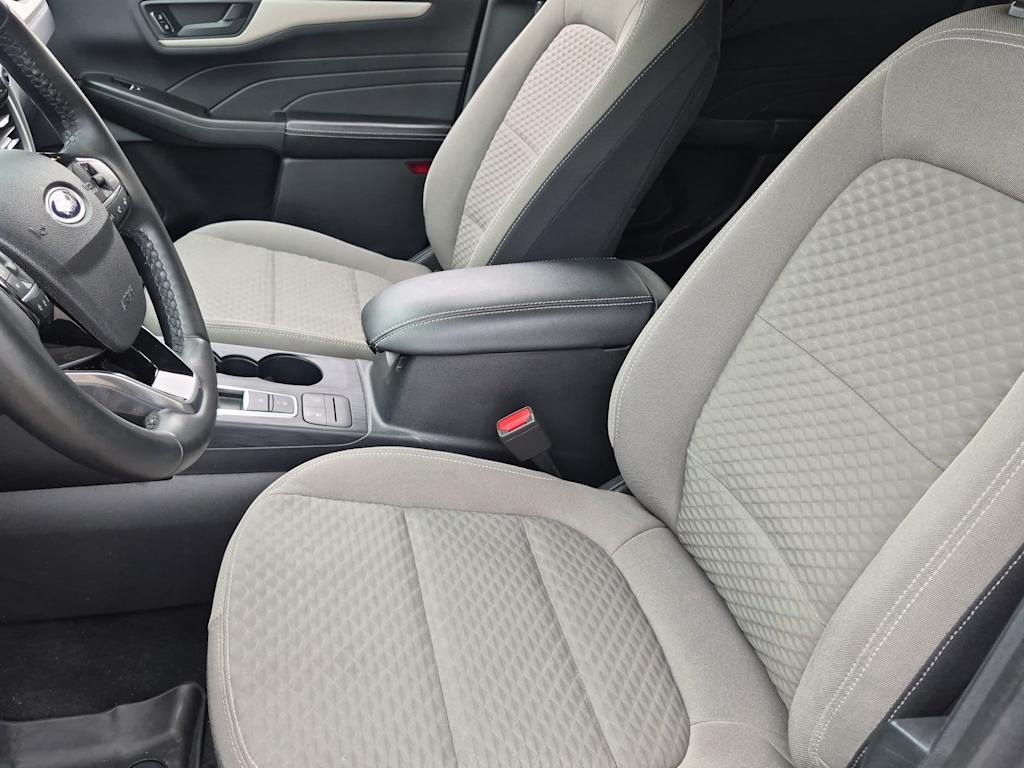 Thumbnail: 2022 Ford Escape - 9
