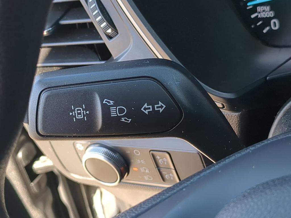 Thumbnail: 2020 Ford Escape - 32