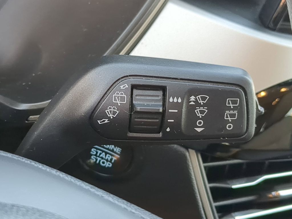 Thumbnail: 2020 Ford Escape - 31