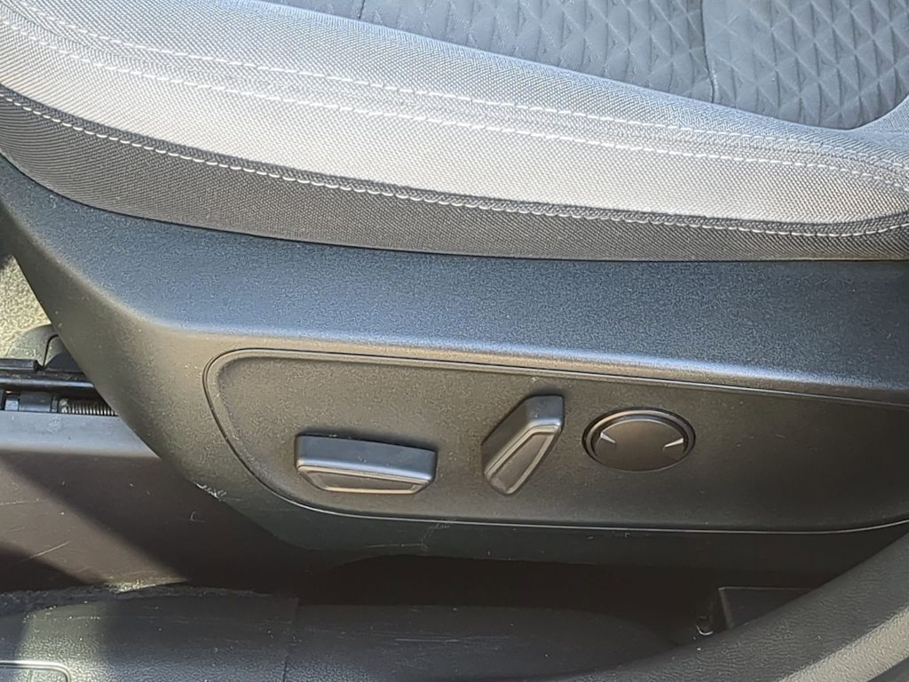 Thumbnail: 2020 Ford Escape - 26