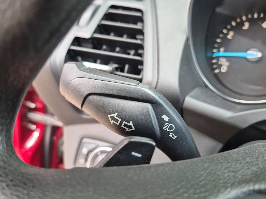Thumbnail: 2017 Ford Escape - 15