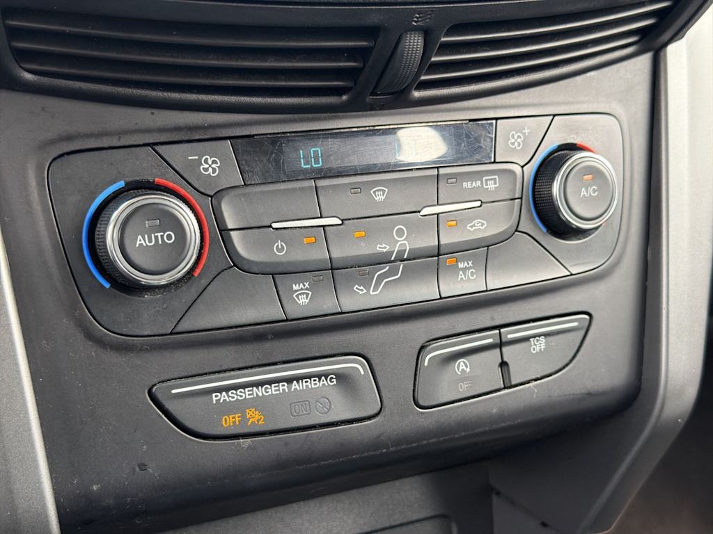 Thumbnail: 2017 Ford Escape - 32