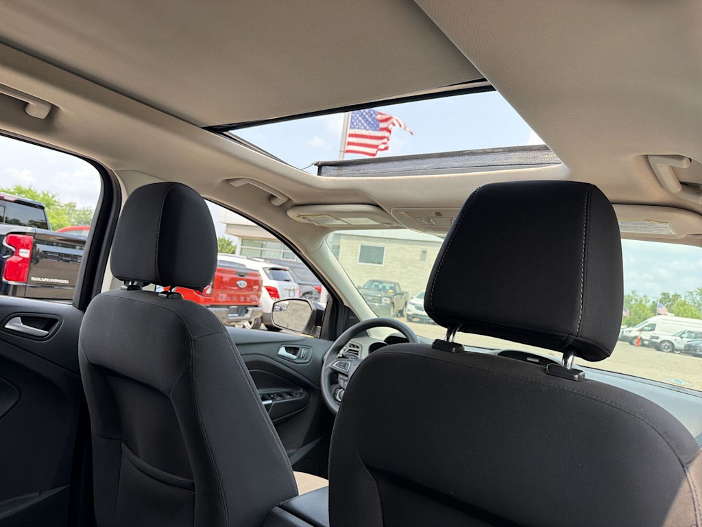 Thumbnail: 2017 Ford Escape - 29