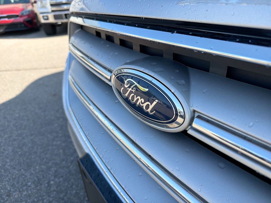 Thumbnail: 2019 Ford Escape - 7
