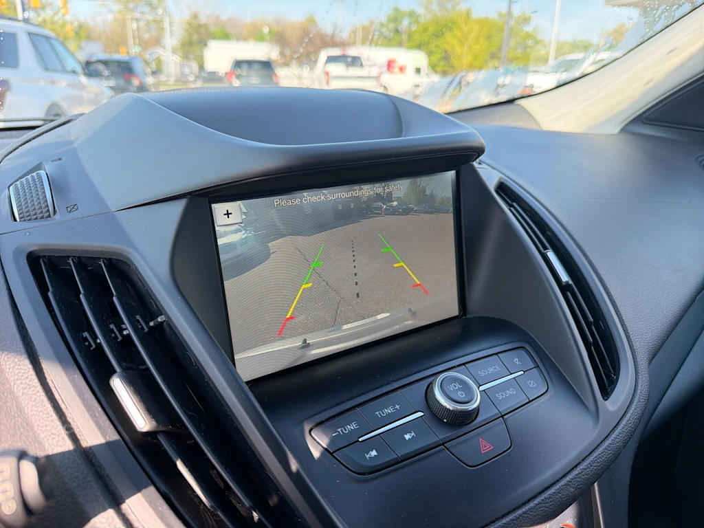Thumbnail: 2019 Ford Escape - 32