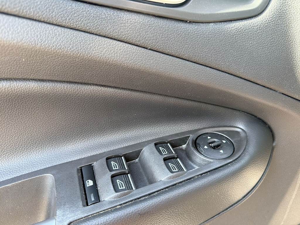 Thumbnail: 2019 Ford Escape - 25