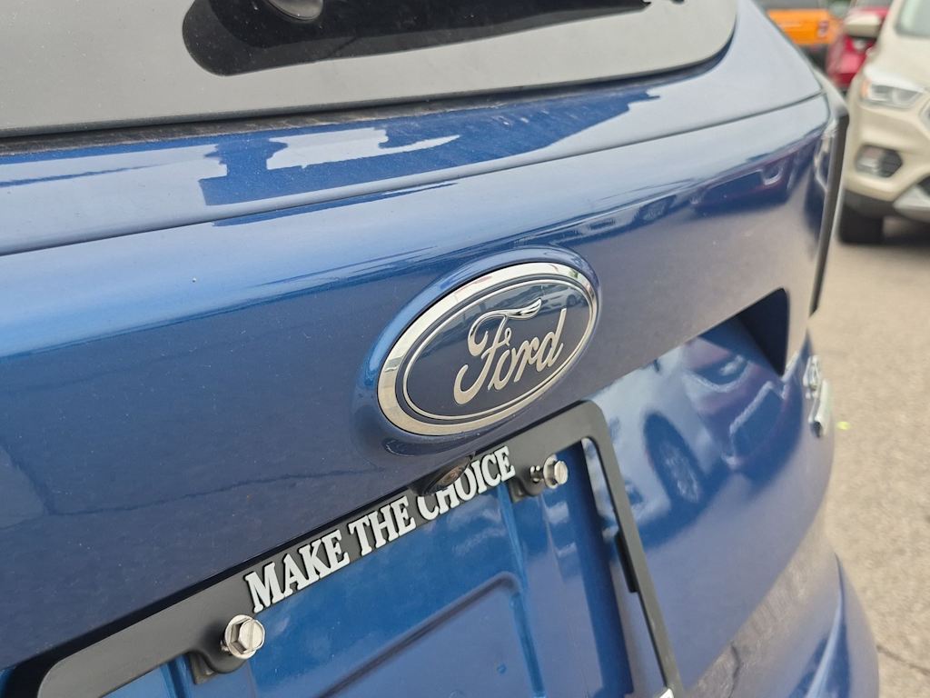 Thumbnail: 2017 Ford Escape - 7