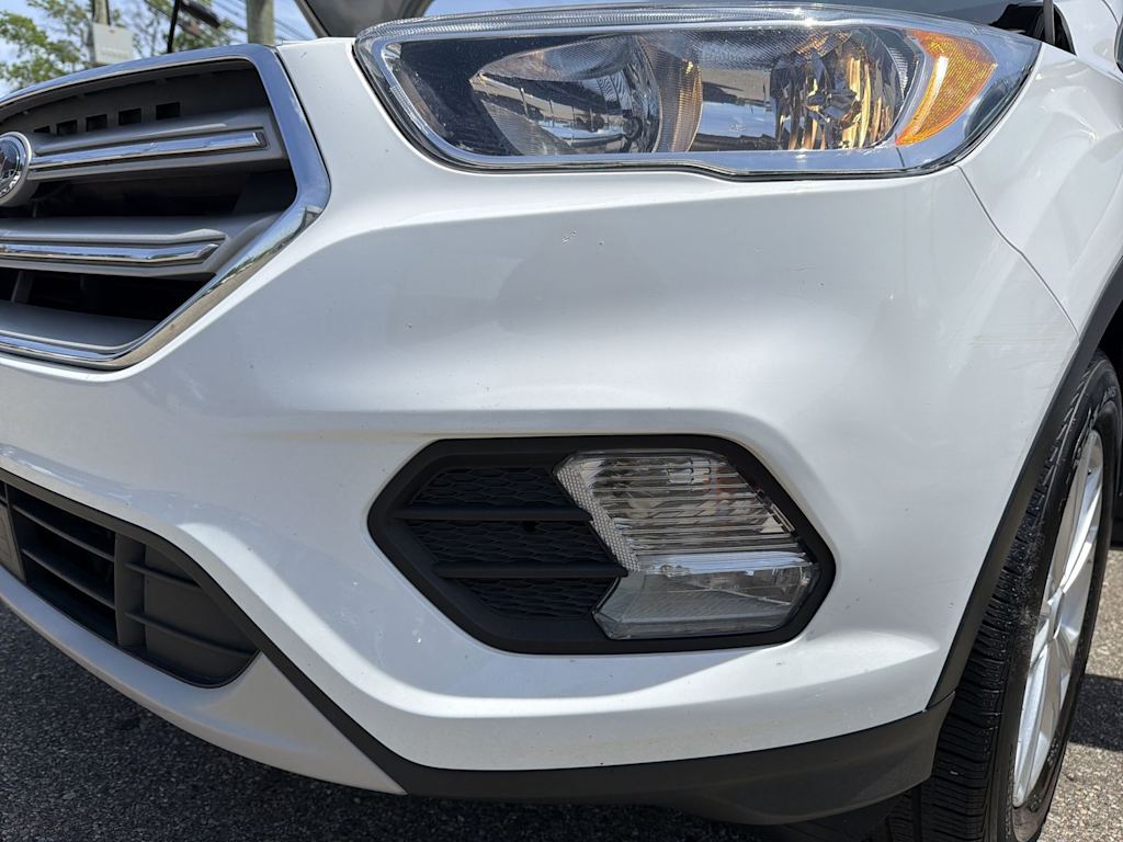 Thumbnail: 2018 Ford Escape - 22