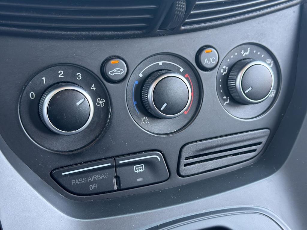 Thumbnail: 2014 Ford Escape - 29