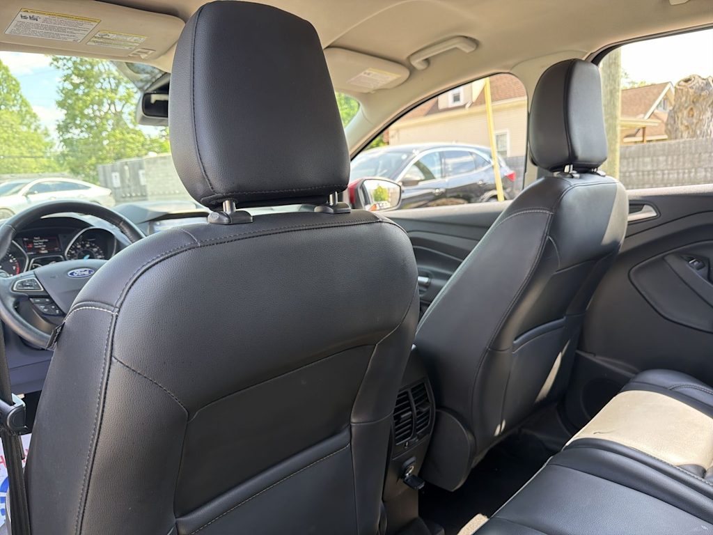 Thumbnail: 2019 Ford Escape - 26