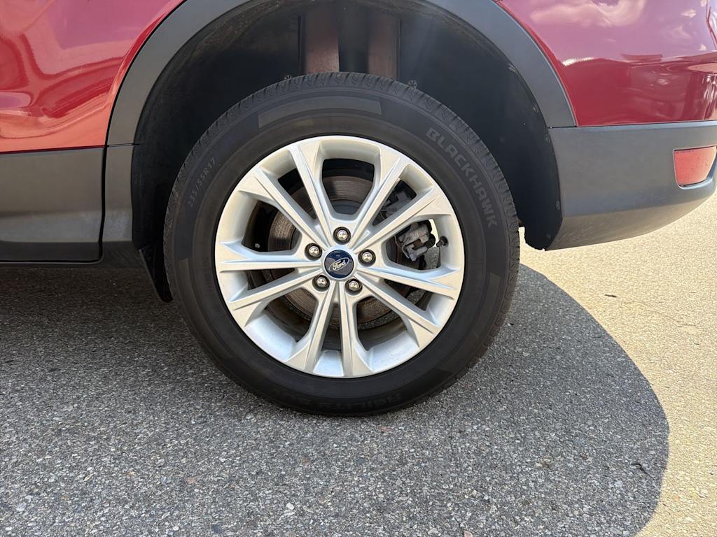 Thumbnail: 2019 Ford Escape - 8