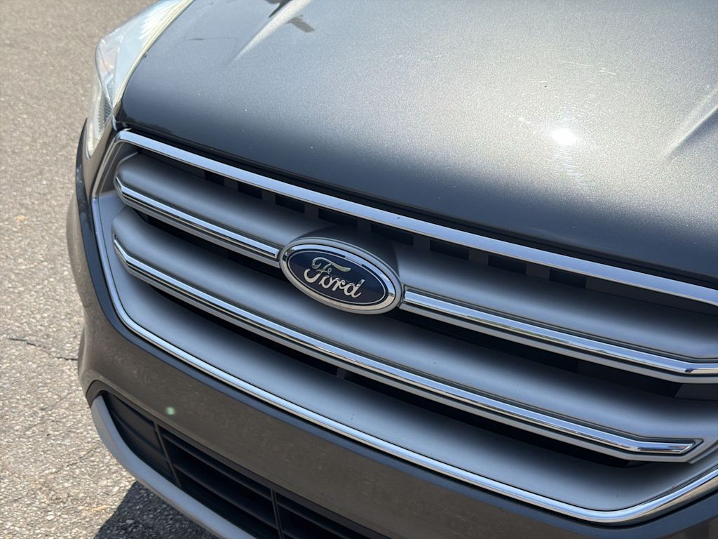 Thumbnail: 2017 Ford Escape - 6