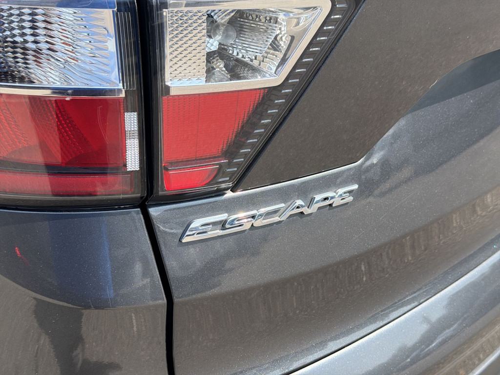 Thumbnail: 2017 Ford Escape - 25