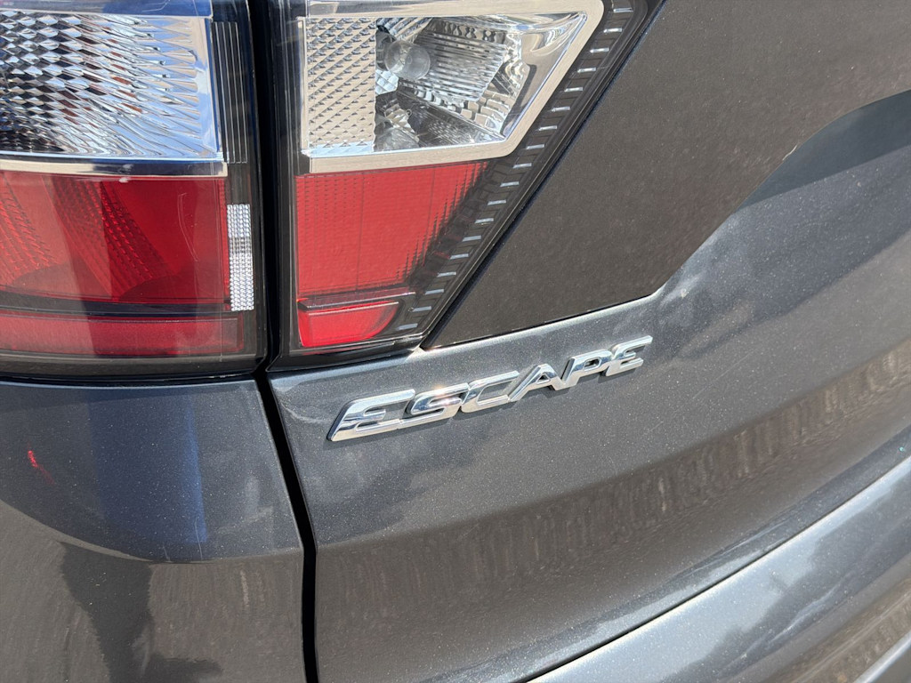 Thumbnail: 2017 Ford Escape - 25