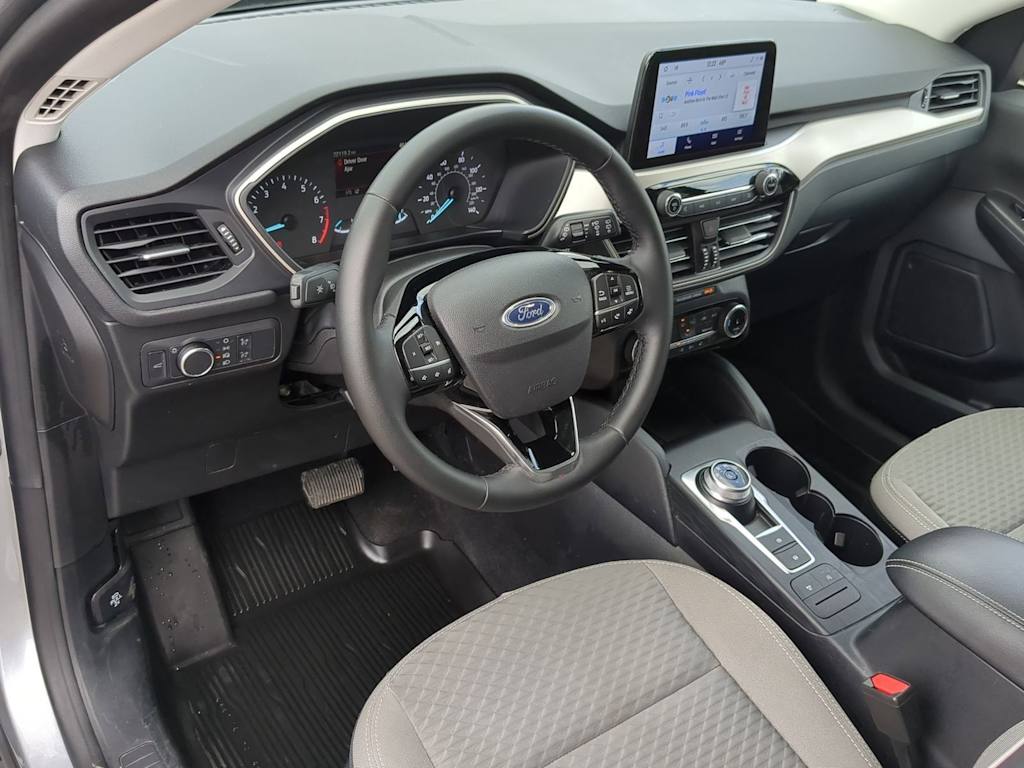 2022 Ford Escape SE 2