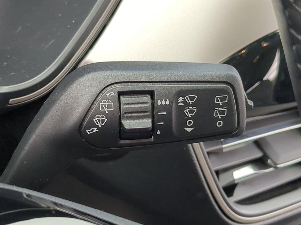 2022 Ford Escape SE 32