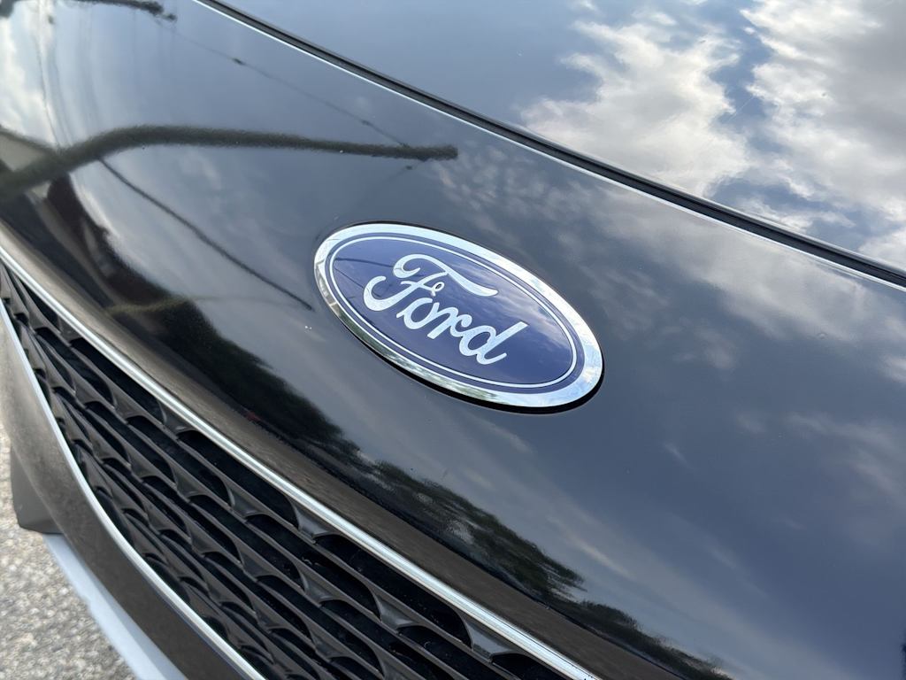 Thumbnail: 2022 Ford Escape - 6