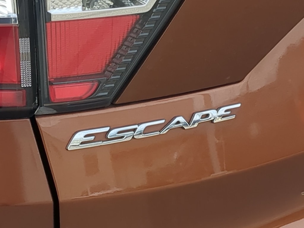 Thumbnail: 2017 Ford Escape - 24