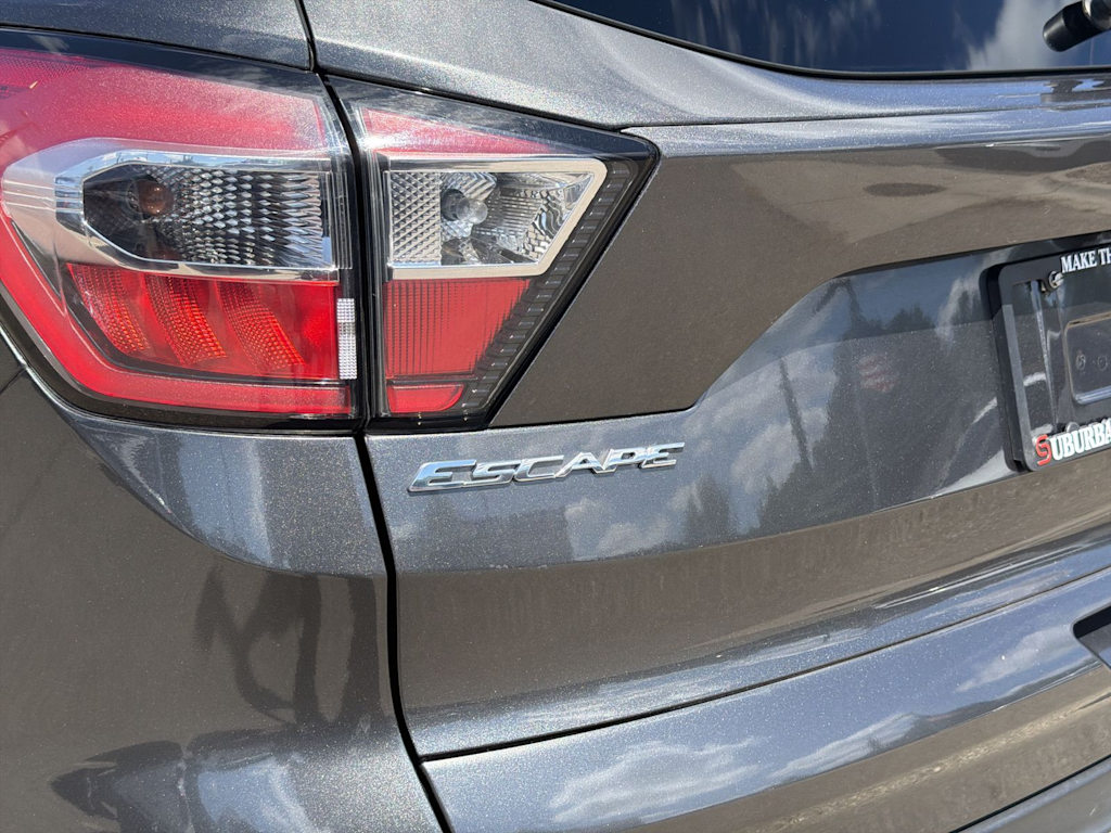 Thumbnail: 2017 Ford Escape - 24