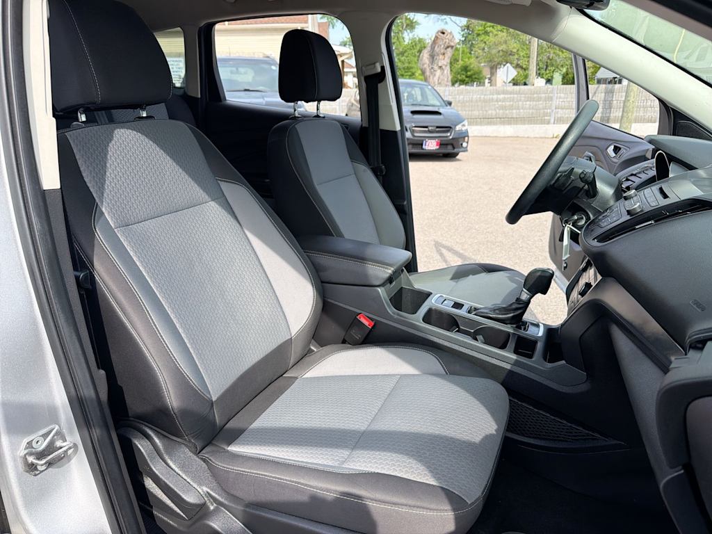 Thumbnail: 2017 Ford Escape - 28