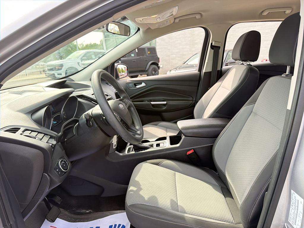 Thumbnail: 2017 Ford Escape - 10
