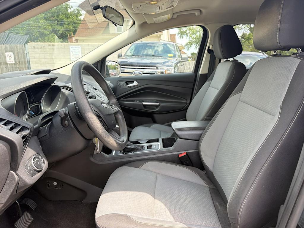 Thumbnail: 2017 Ford Escape - 9