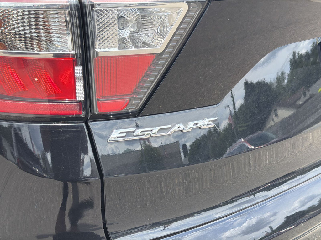 Thumbnail: 2017 Ford Escape - 25