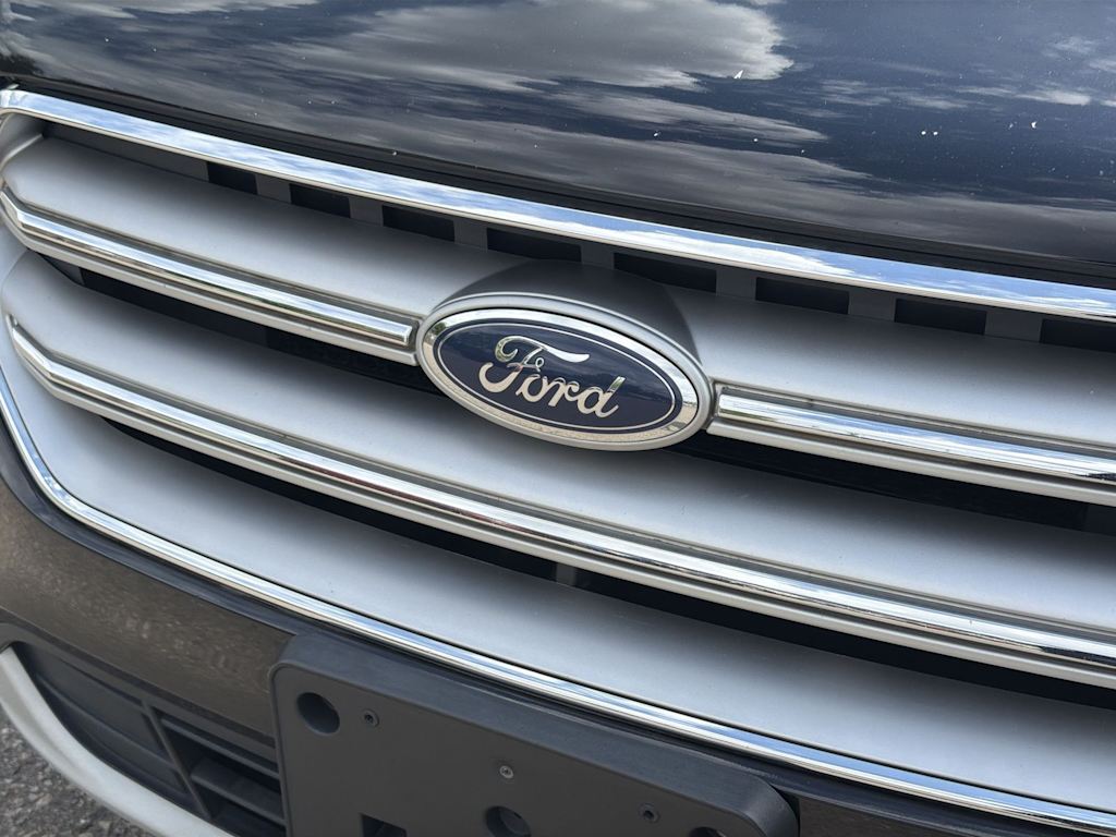 Thumbnail: 2017 Ford Escape - 5