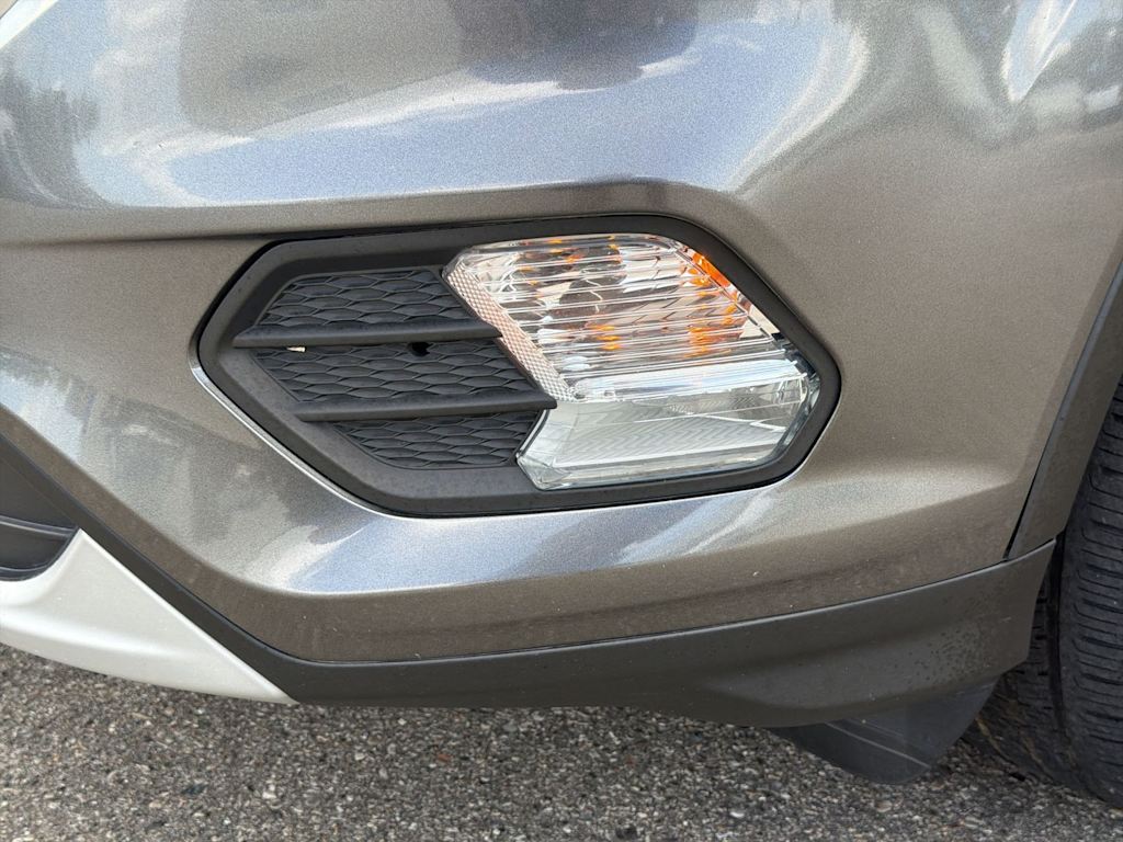 Thumbnail: 2018 Ford Escape - 16
