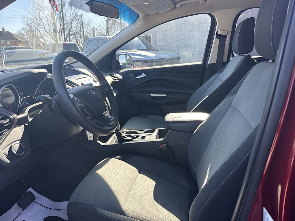 Thumbnail: 2018 Ford Escape - 9