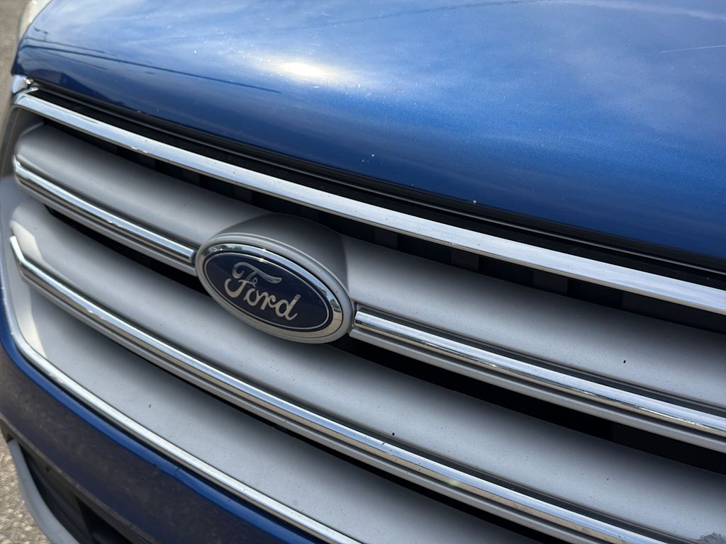 Thumbnail: 2019 Ford Escape - 7