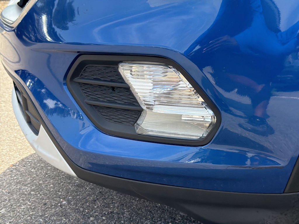 Thumbnail: 2019 Ford Escape - 17