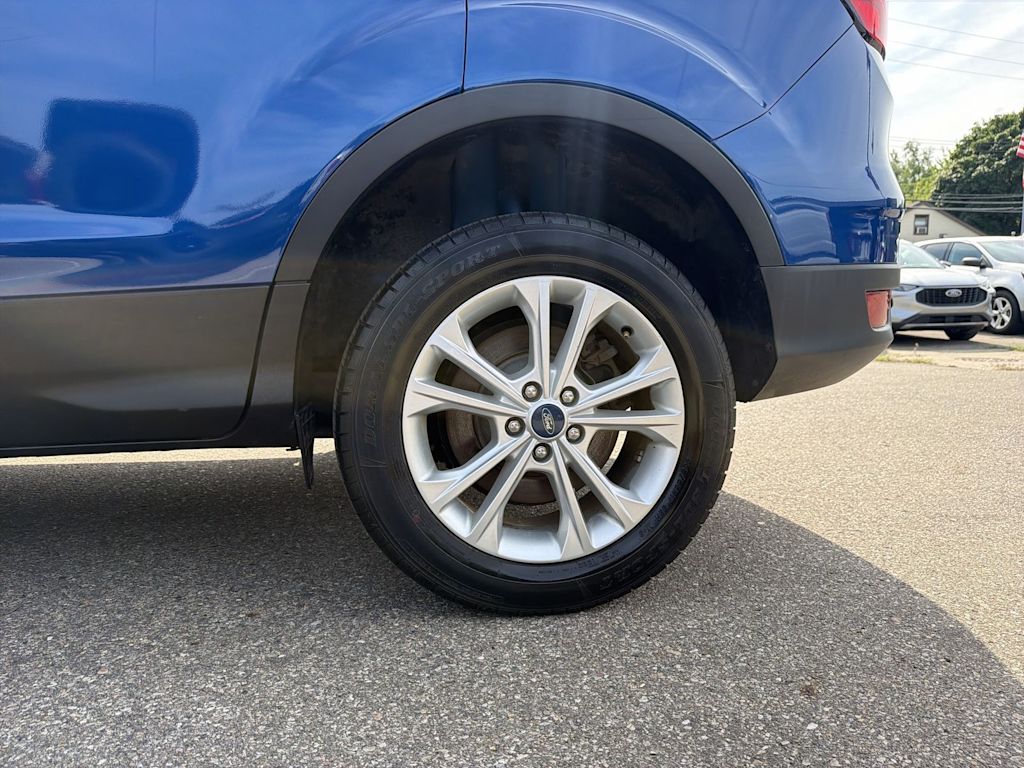 Thumbnail: 2019 Ford Escape - 8