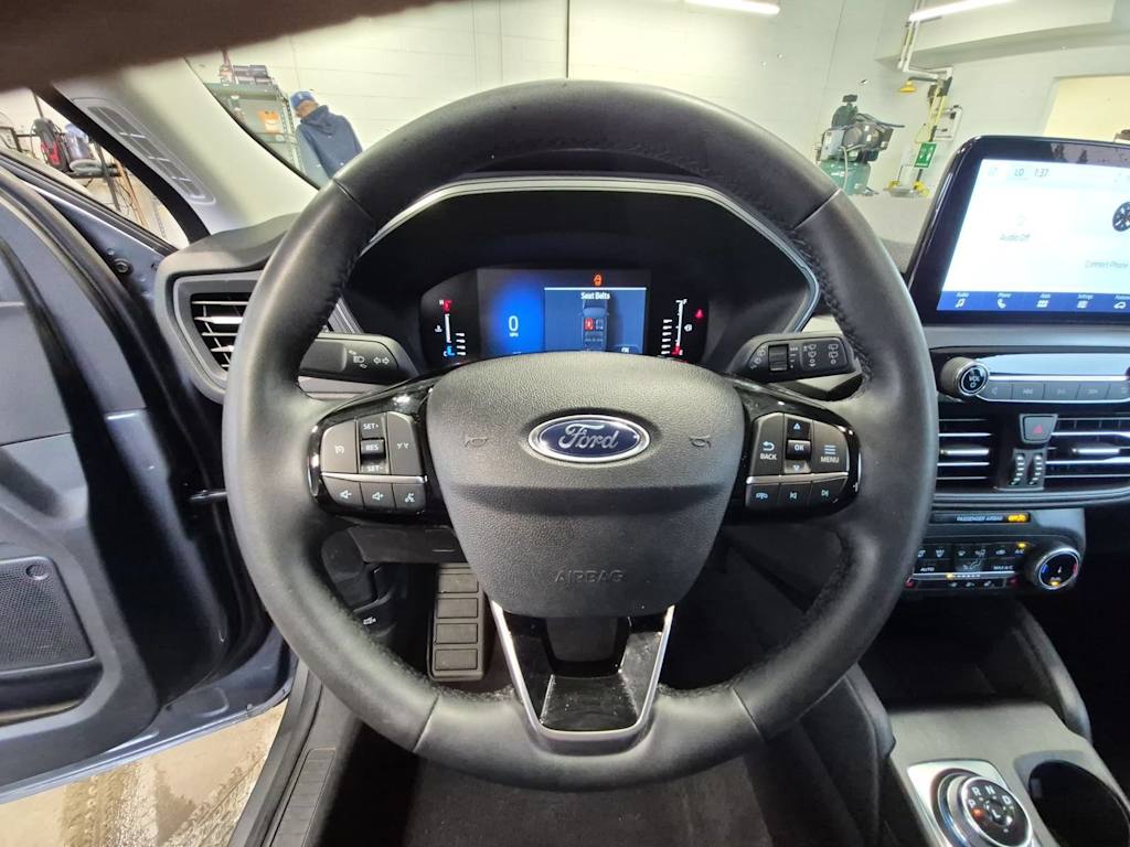 Thumbnail: 2023 Ford Escape - 13