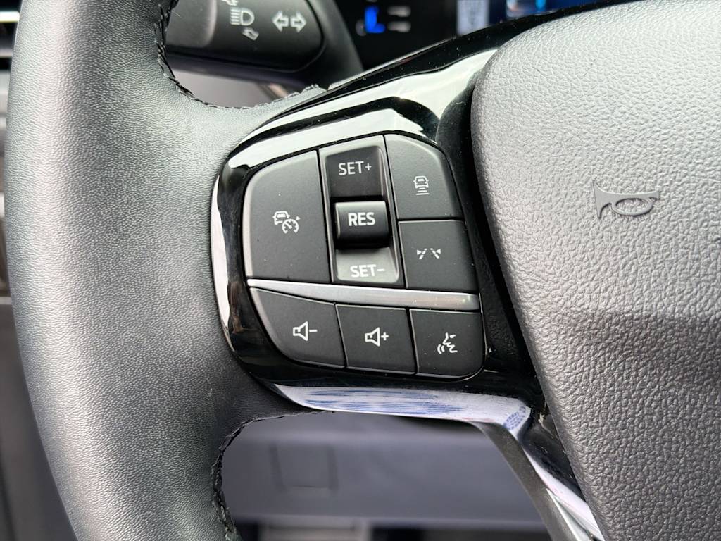 Thumbnail: 2023 Ford Escape - 29