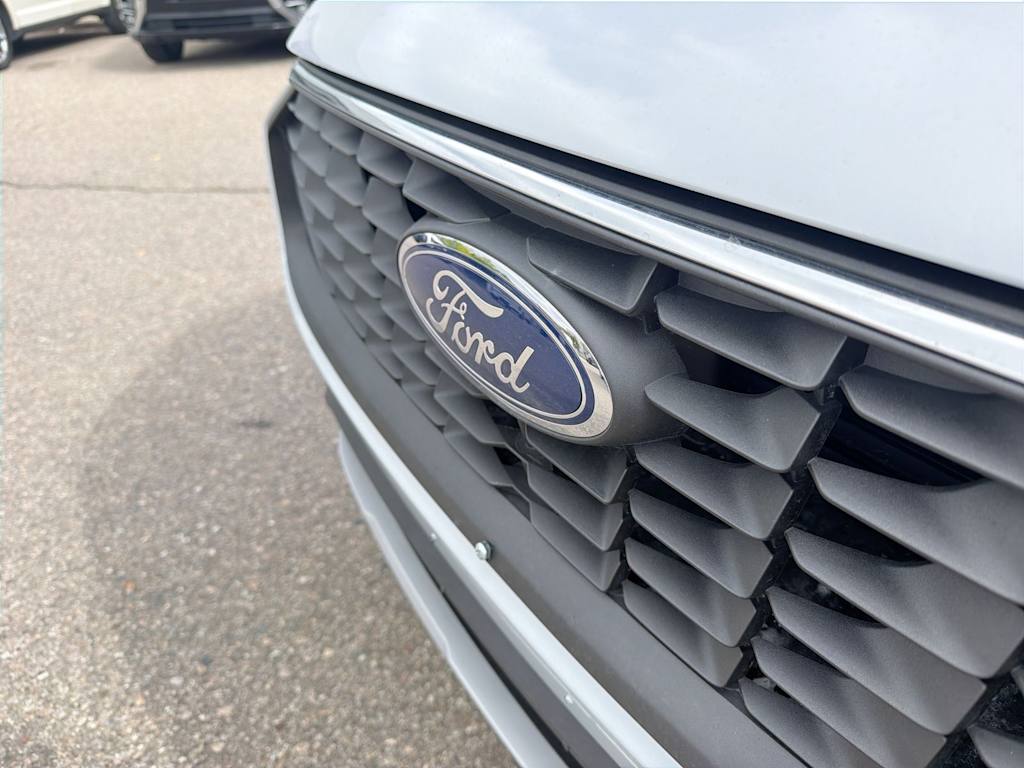 Thumbnail: 2025 Ford Escape - 7