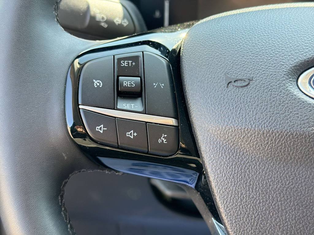 Thumbnail: 2023 Ford Escape - 30